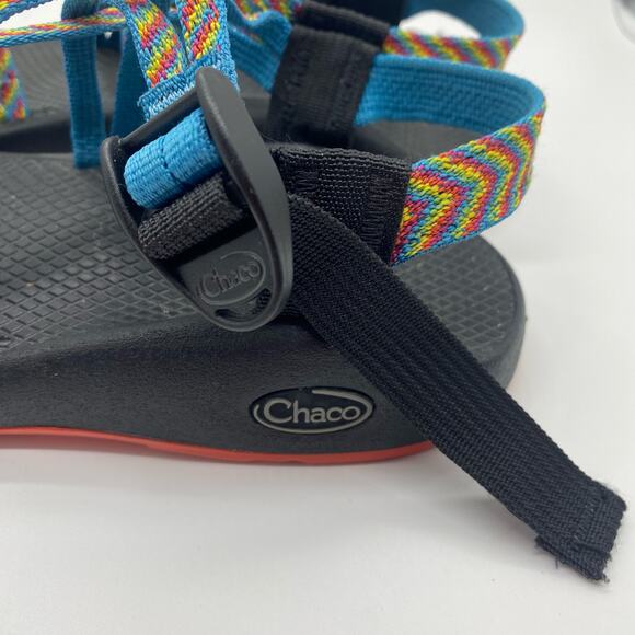 Chaco Women's size 7 Rainbow Strappy Sandals Outdoor Gorpcore Active Hiking - Picture 3 of 6